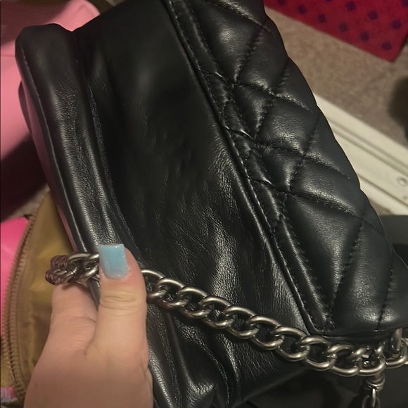 Quilted Black Handbag with Lock Detail - Picture 2 of 3